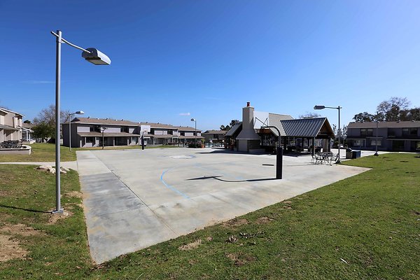 725A Basketball Court 0067