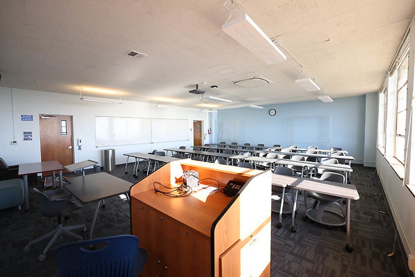 724A CH C206 Classroom 0385