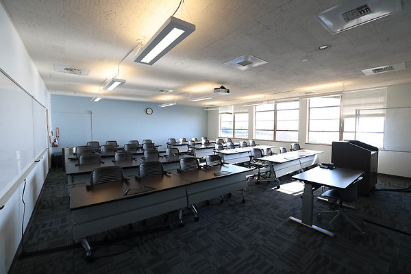 724A CH C212 Classroom 0370