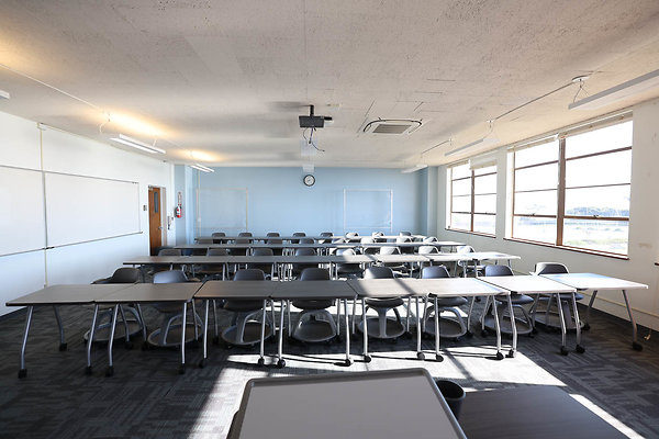 724A CH C206 Classroom 0384