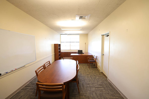 724A CH C211A Small Conference Room 0325