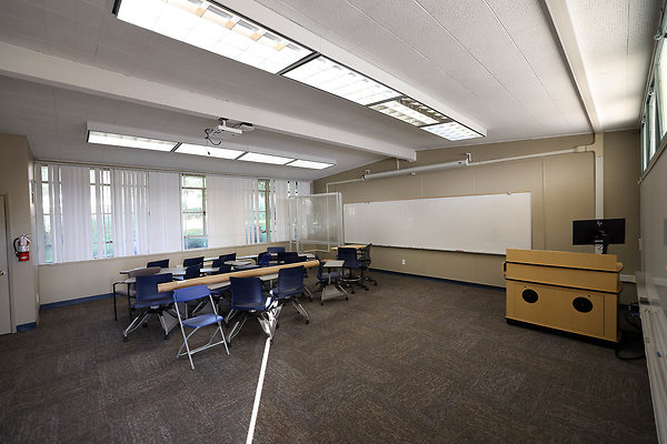 724A Arts3 Classroom 0593