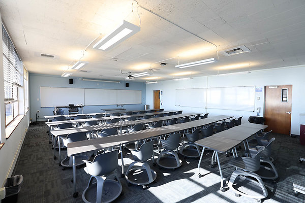 724A CH C204 Classroom 0392