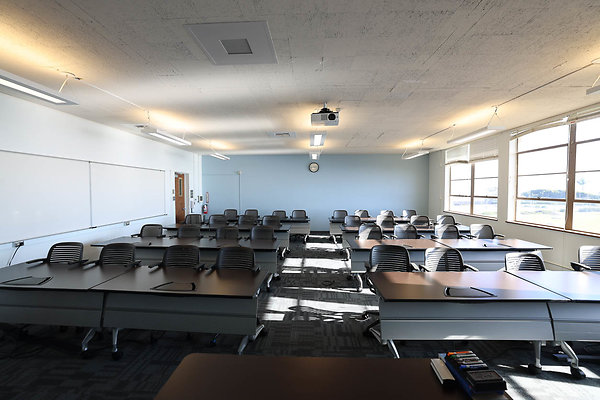 724A CH C212 Classroom 0371