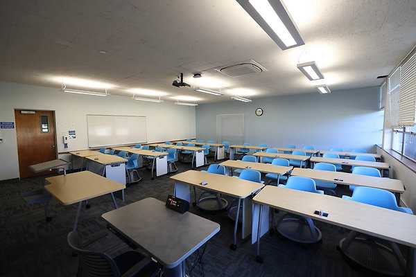 724A CH C203 Classroom 0426