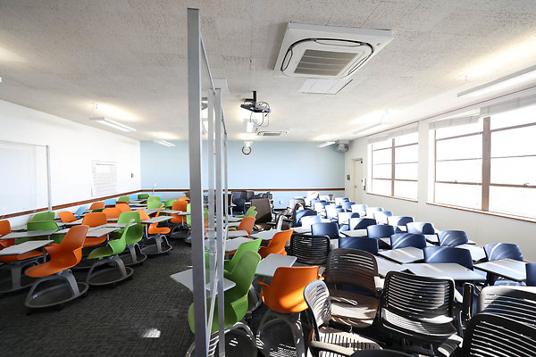 724A CH C110 Classroom 0451