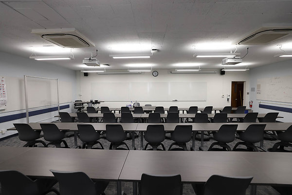 724A CH C114 Classroom 0441