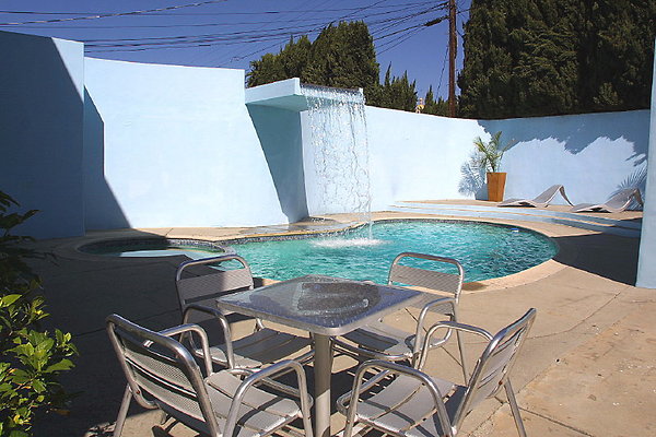 Pool &amp; Patio 0040 23 1