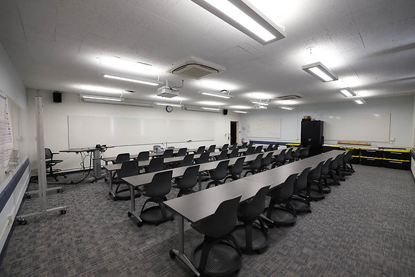 724A CH C114 Classroom 0440