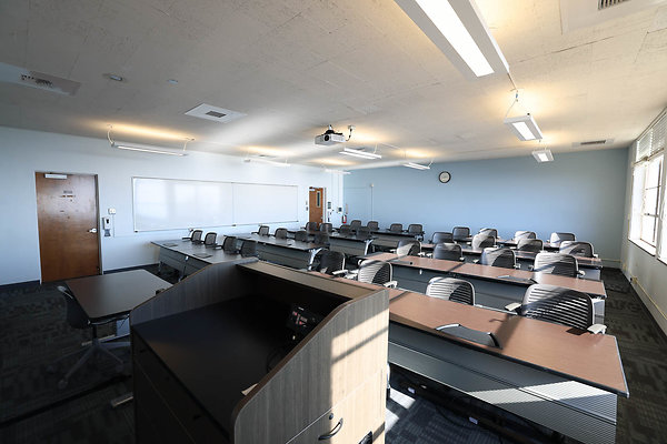 724A CH C212 Classroom 0372