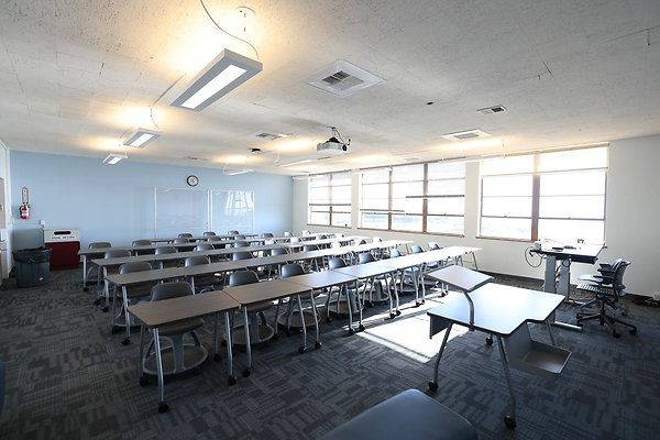 724A CH C204 Classroom 0389