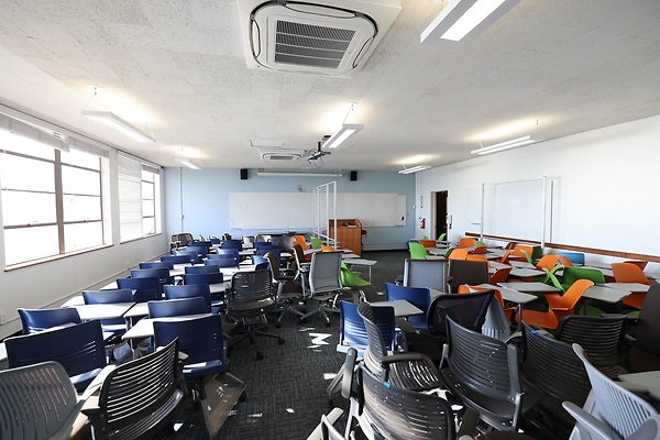 724A CH C110 Classroom 0452