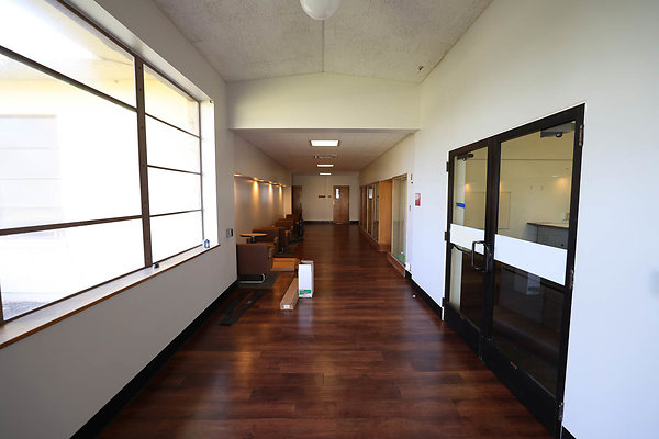 724A CH RS Main Entrance Hallway 0335