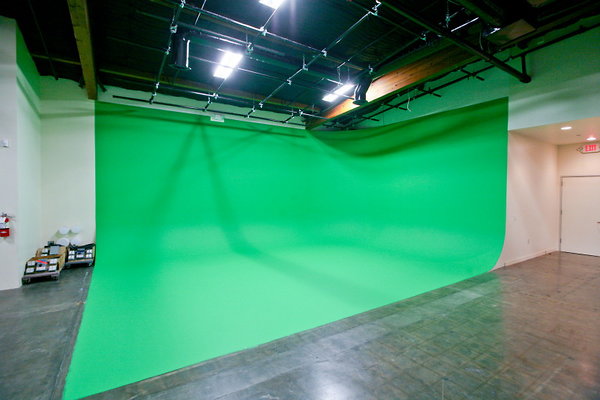North Stage Green Screen Cyc 0104 1