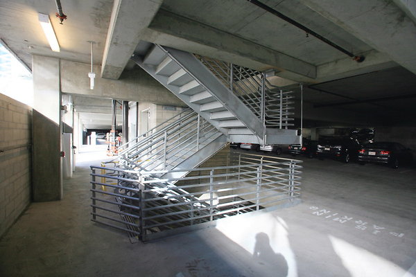 Garage Staircase 0095 1