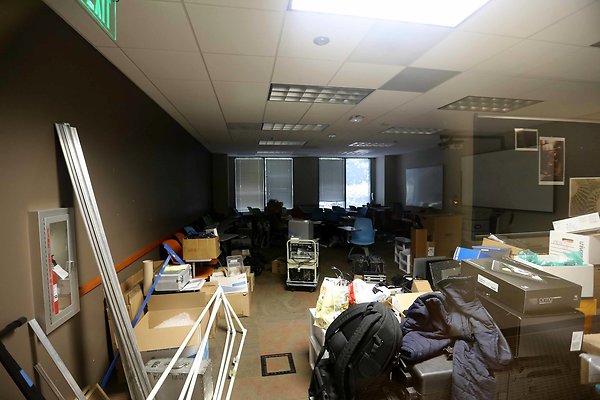Room 122 0090