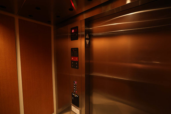 001B Elevator 0151