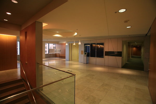 Suite 800 Reception Area 0366 1