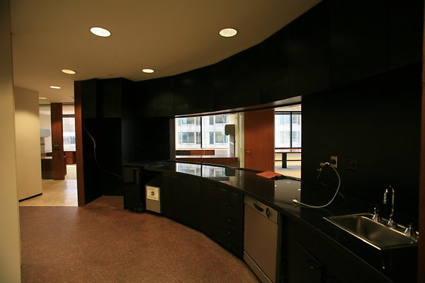 Suite 700 Kitchen 0490 1