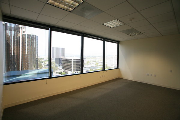 Suite 800 Office 0390 1