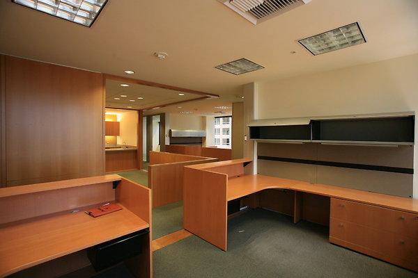 Suite 800 Cubicles 0435 1