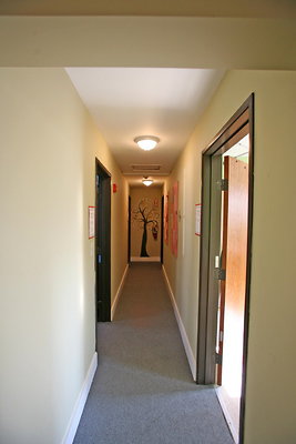 055A Hallway LS1 11