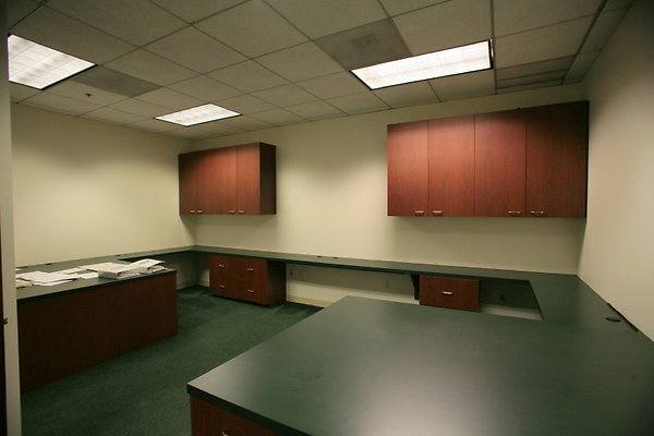 Suite 900 Double Office 0117 1