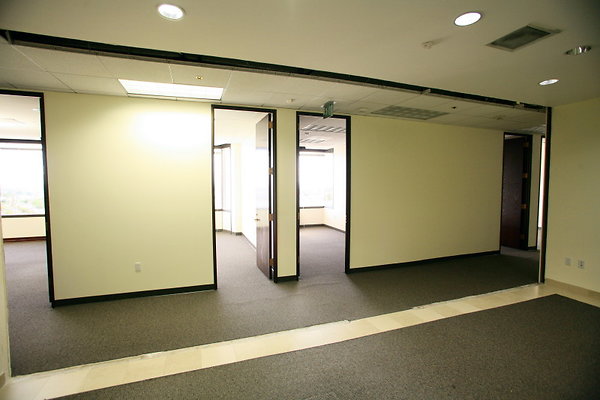 Suite 750 Entrance 0059 1