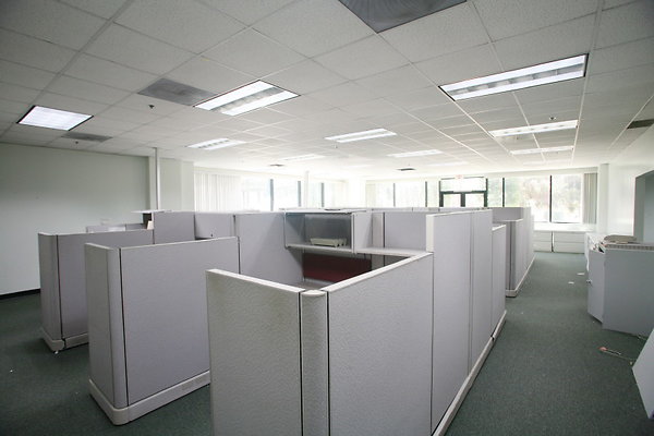 Suite 110 Cubicles 0417 1