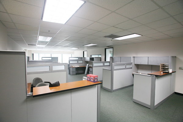 Suite 400 Cubicles 0447 1