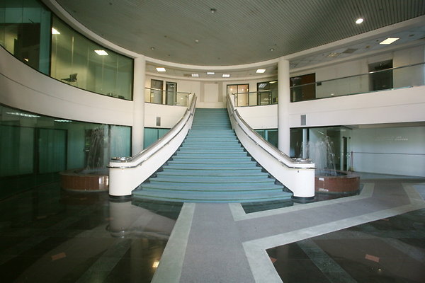 Lobby 0401 1