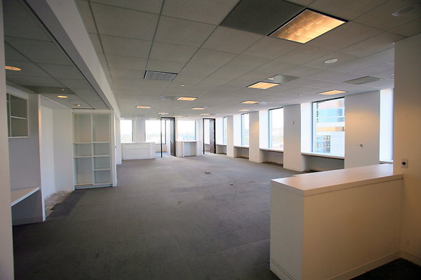 Suite 500 Large Open Area 0166