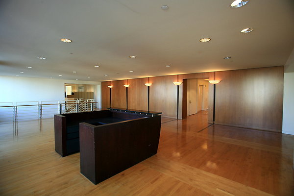 Suite 900 Reception Area 0105