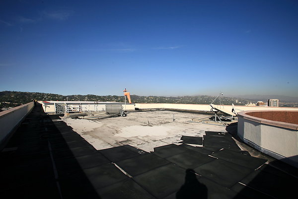 Roof &amp; Helipad 0025