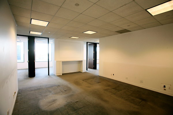 Suite 500 Open Area 0156