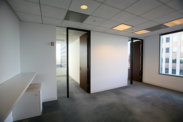 Suite 500 Offices 0153