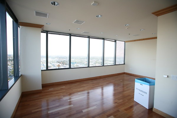 17th Floor Office 0060 1