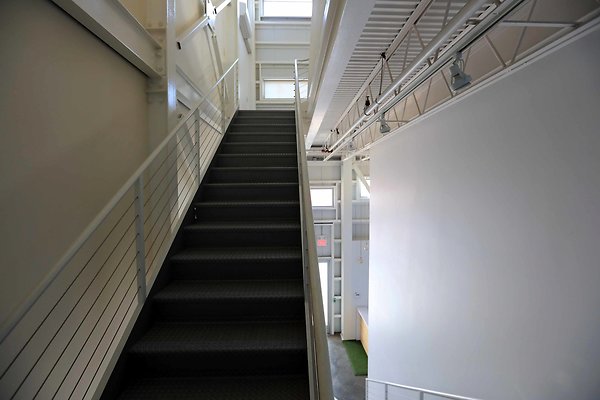 220A Studio Staircase 0042