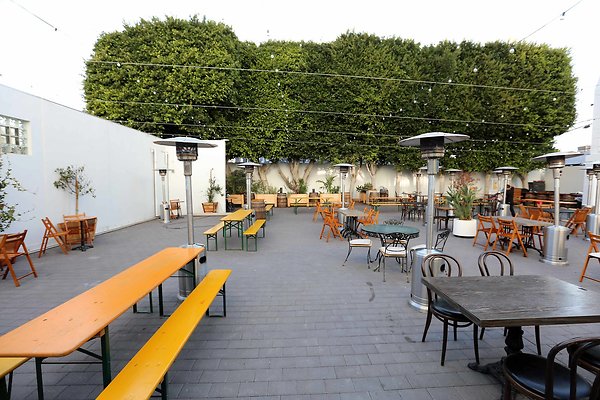 220A Courtyard 0088