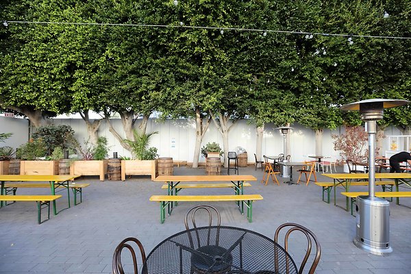 220A Courtyard 0112