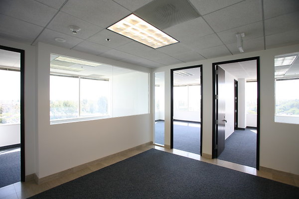 656A Suite 500 Office 0457 1