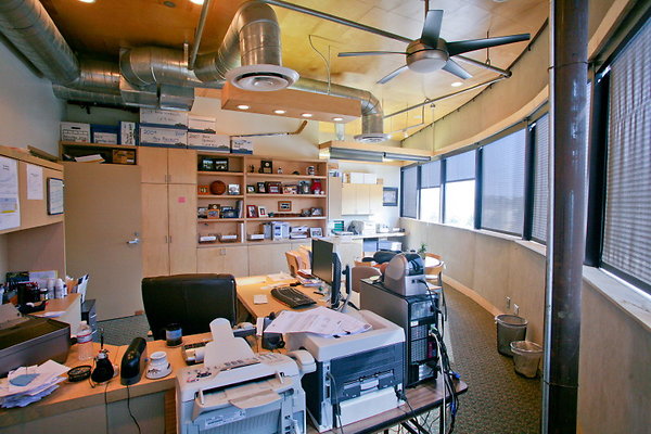 3rd Floor Executive Office1-6 1