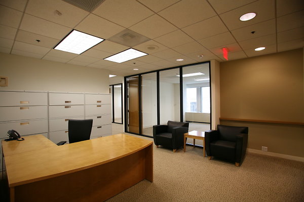 Suite 1530 Reception Area 0233 1