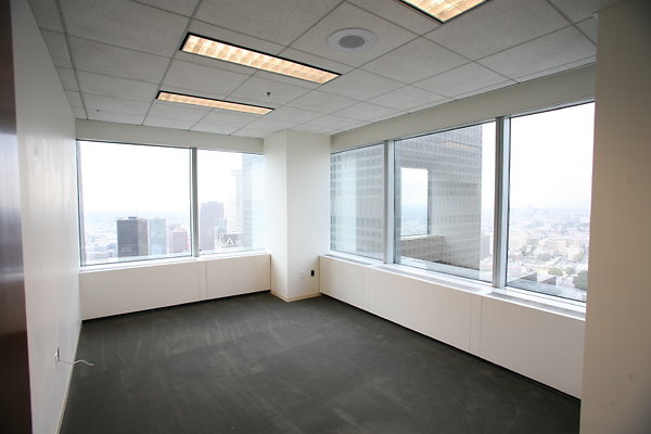 Suite 4050 Office 0083 1