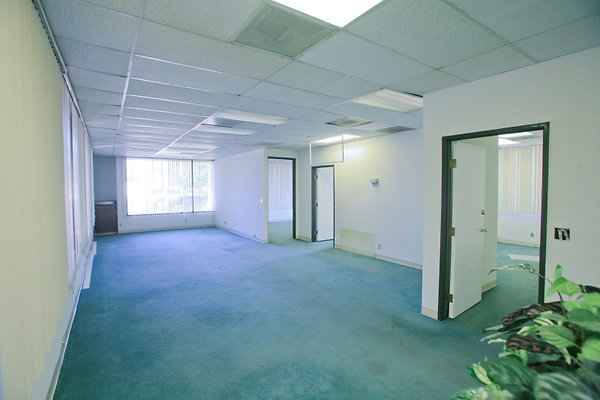 Suite 100 Common Area 0044 1