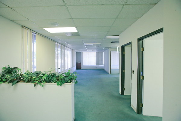 Suite 100 Common Area Entry1 1