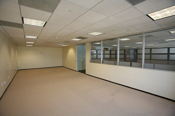 Suite 610 Conference Room 0075 1