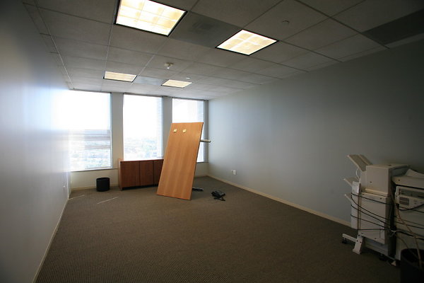 Suite 950 Office 0611 1