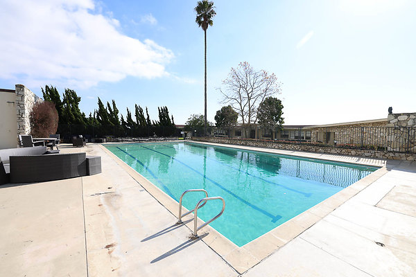 724A Pool 0231
