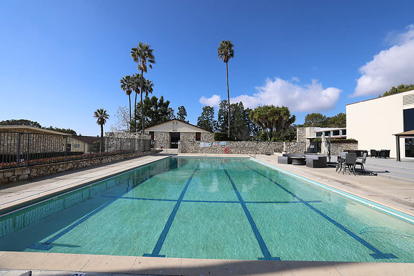724A Pool4 0236